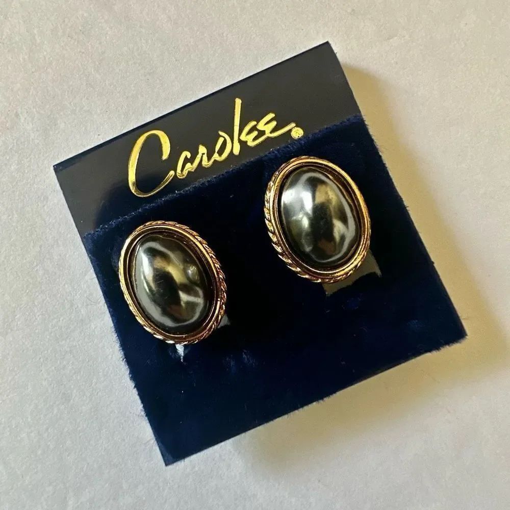 Carolee grey faux pearl vintage clip on earrings